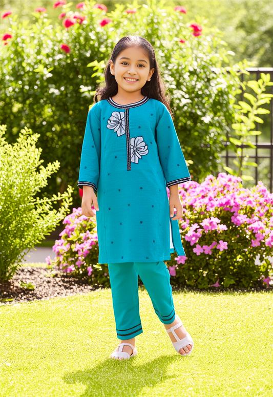 Baby Girls Kurta Pyjama Set – Elegant Traditional Outfit for Little Princesse