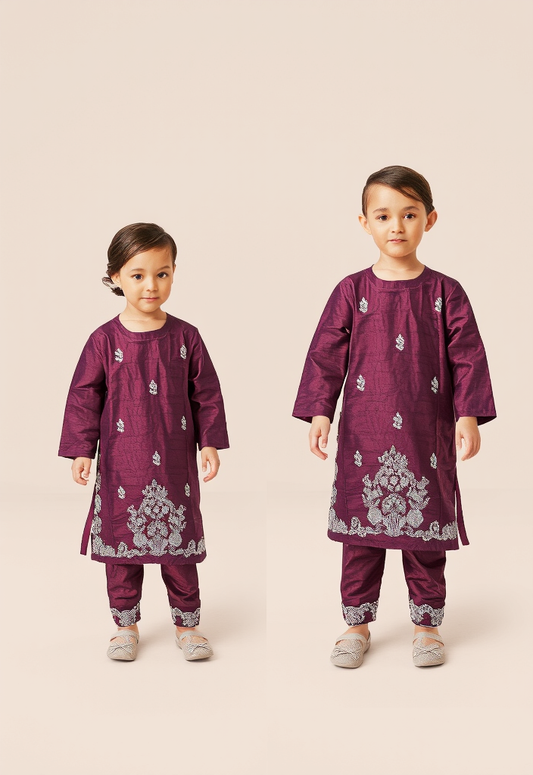Baby Girls Kurta Pujama Set – Elegant Traditional Outfit for Little Princesse